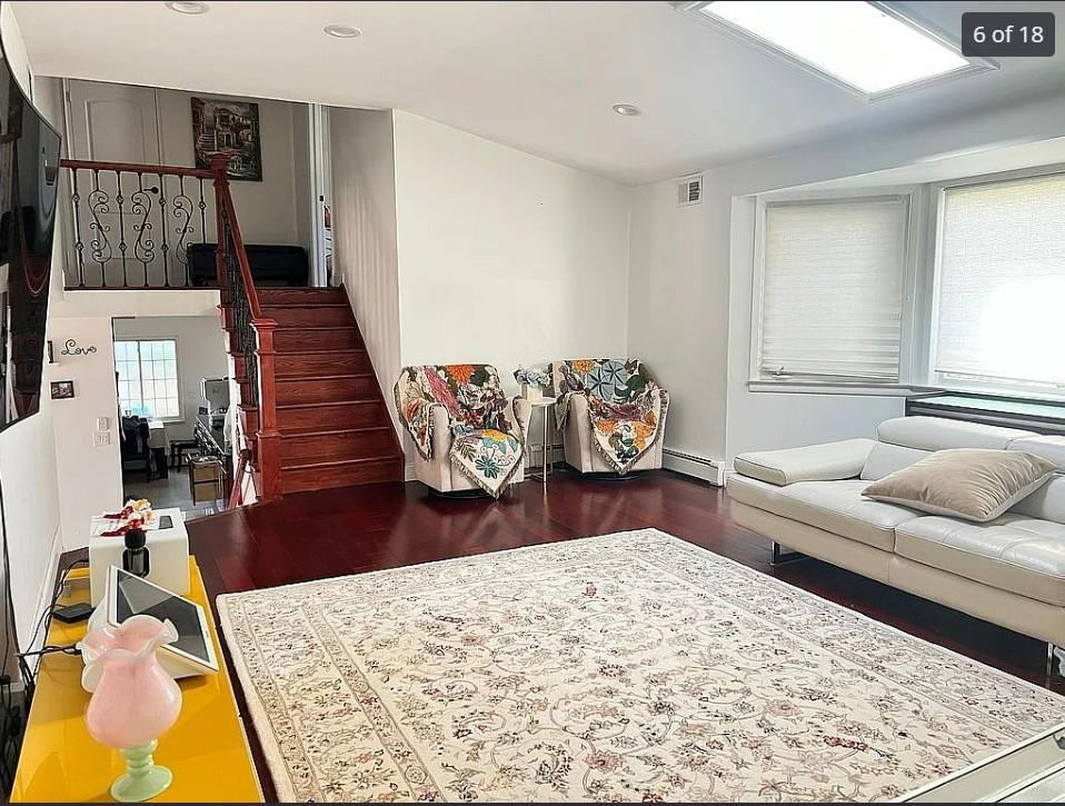 116 Nottingham Road Out of NYC New Hyde Park NY 11040