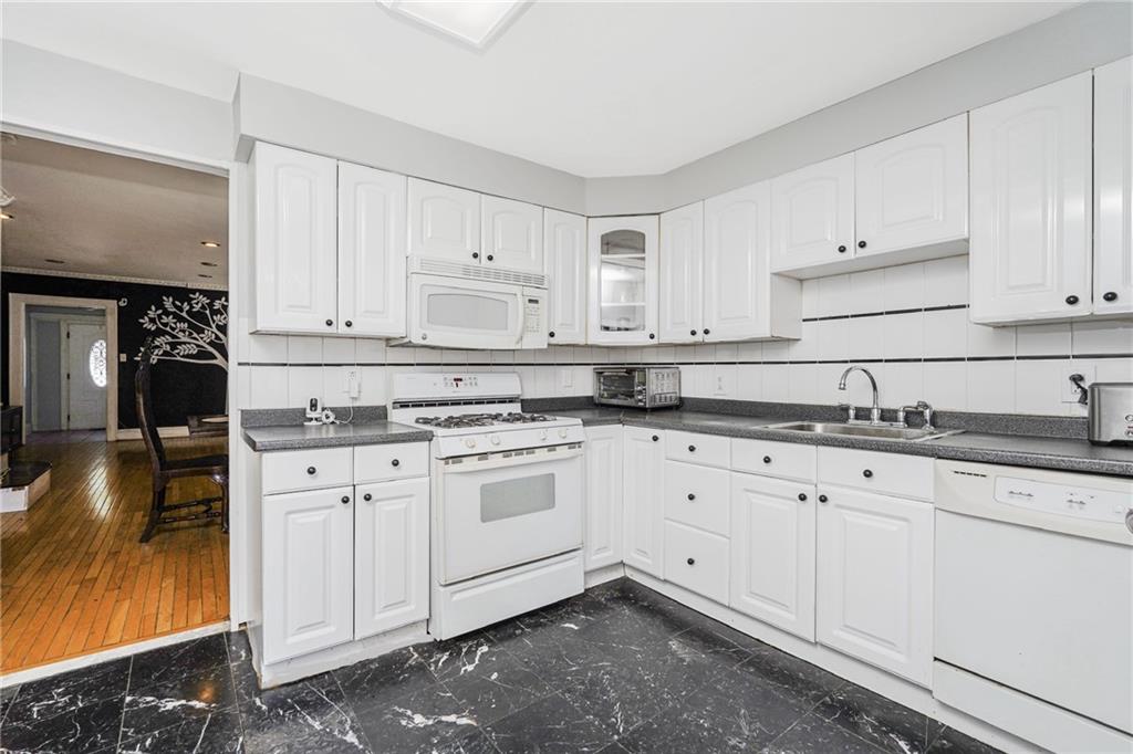 89-38 212th Street Queens Village Queens Village NY 11427