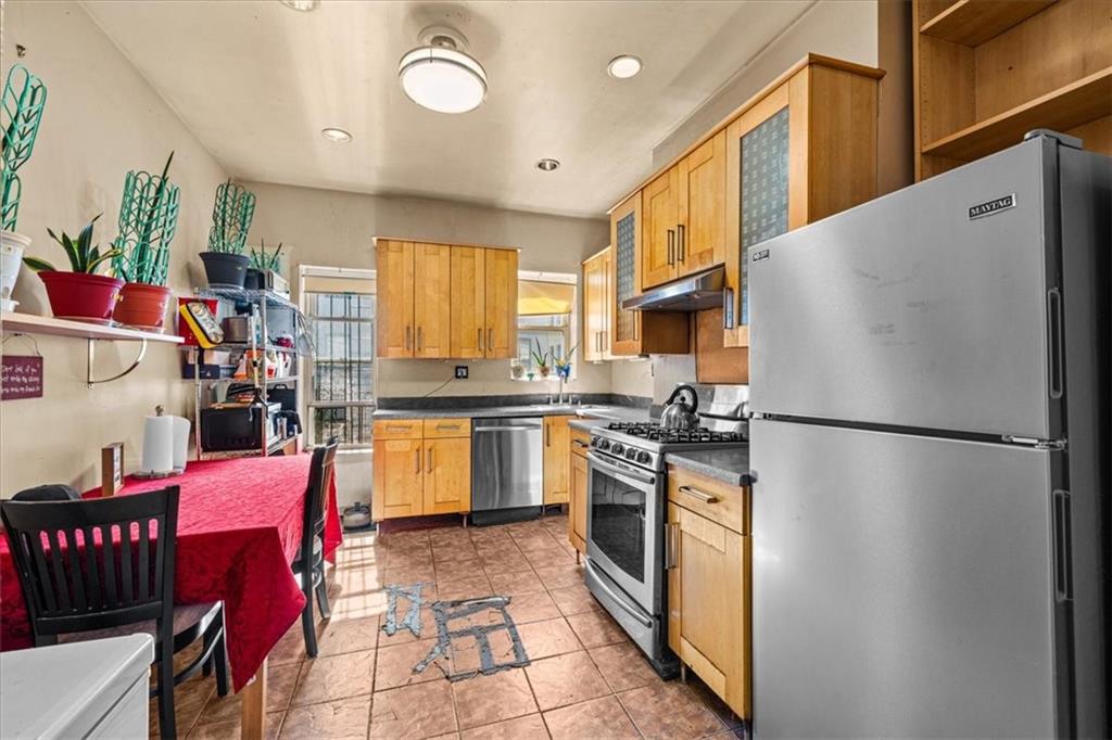 124 Grove Street Bushwick Brooklyn NY 11221