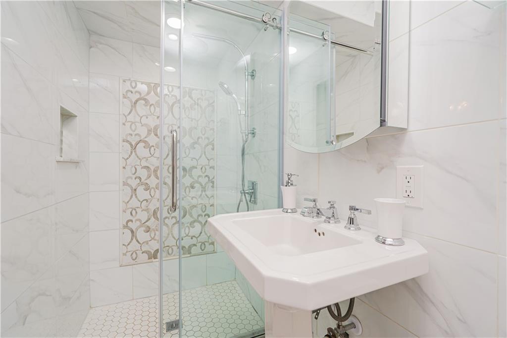 201 Milford Avenue Staten Island NY 10314