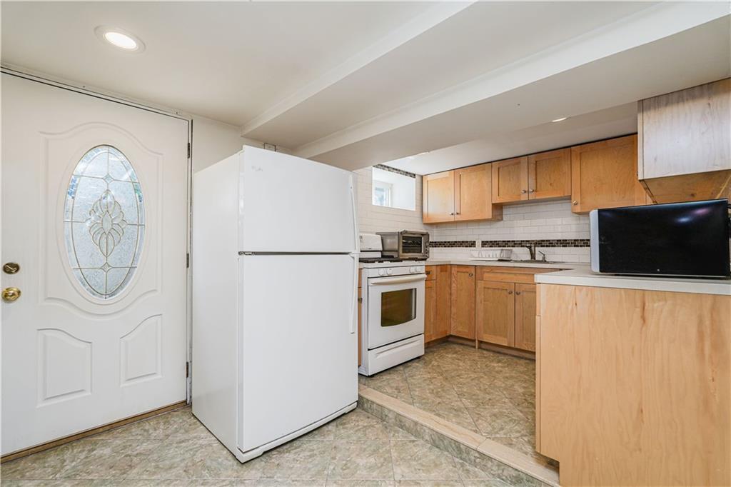 86 Fremont Avenue Grant City Staten Island NY 10306