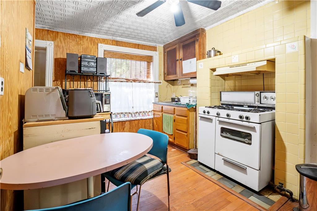 596 Hancock Street Bedford Stuyvesant Brooklyn NY 11233