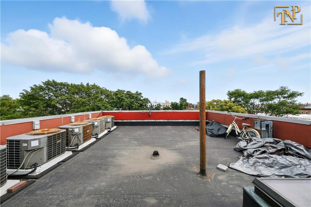 2569 38th Street Astoria Astoria NY 11103