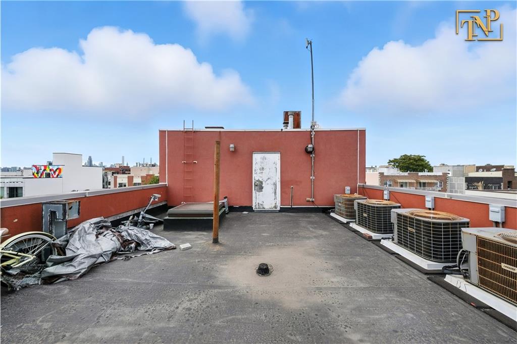 2569 38th Street Astoria Astoria NY 11103