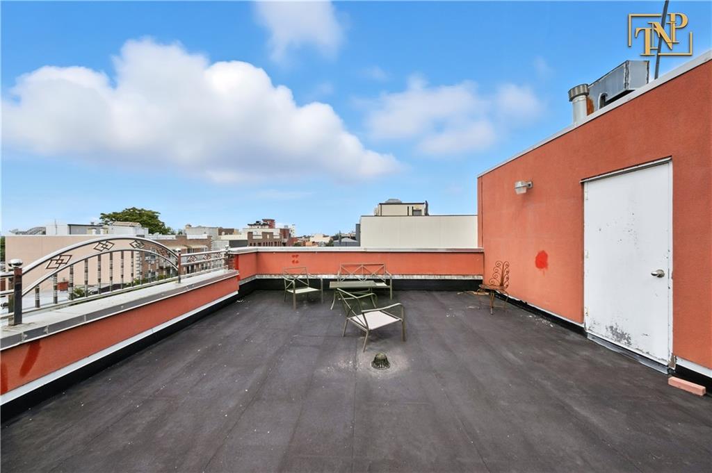 2569 38th Street Astoria Astoria NY 11103