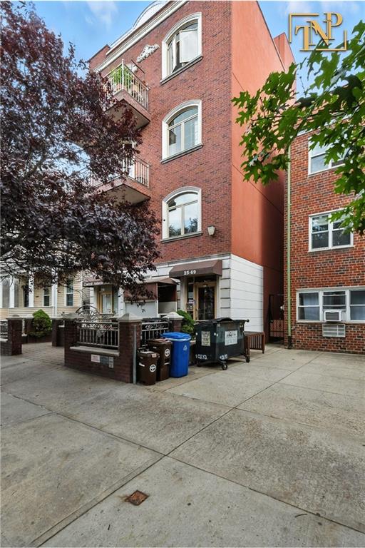 2569 38th Street Astoria Astoria NY 11103