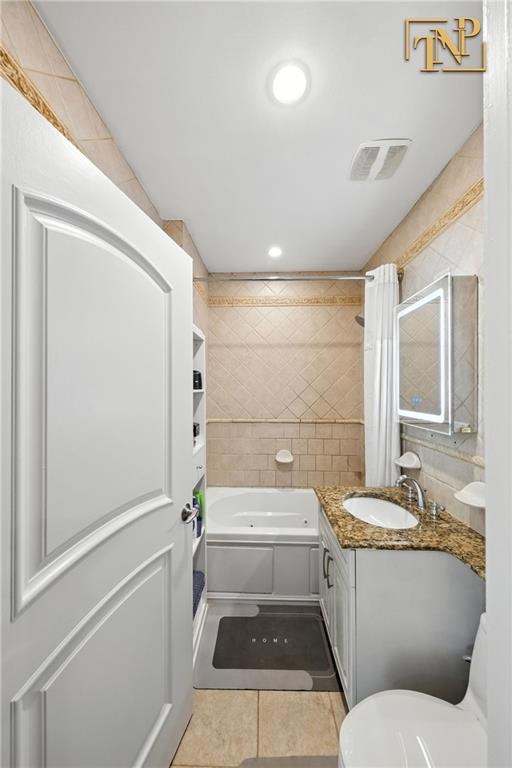 2569 38th Street Astoria Astoria NY 11103