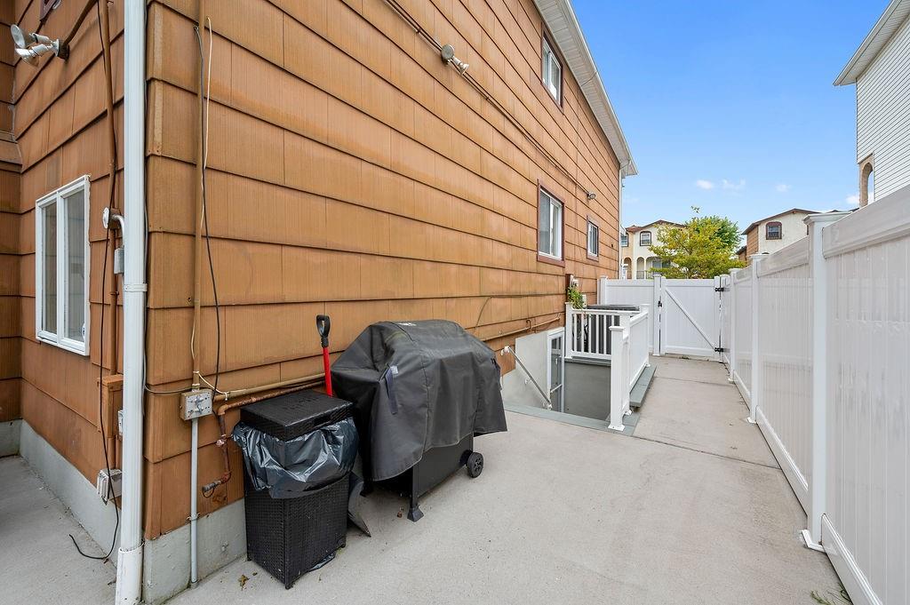 71 Goller Place Bulls Head Staten Island NY 10314