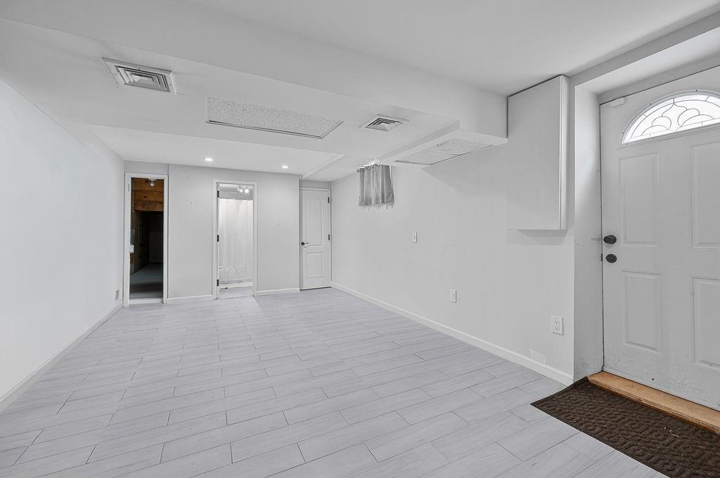 71 Goller Place Bulls Head Staten Island NY 10314