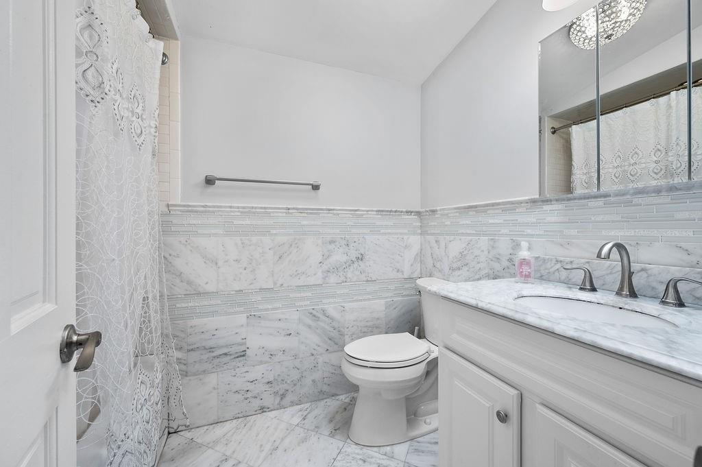 71 Goller Place Bulls Head Staten Island NY 10314