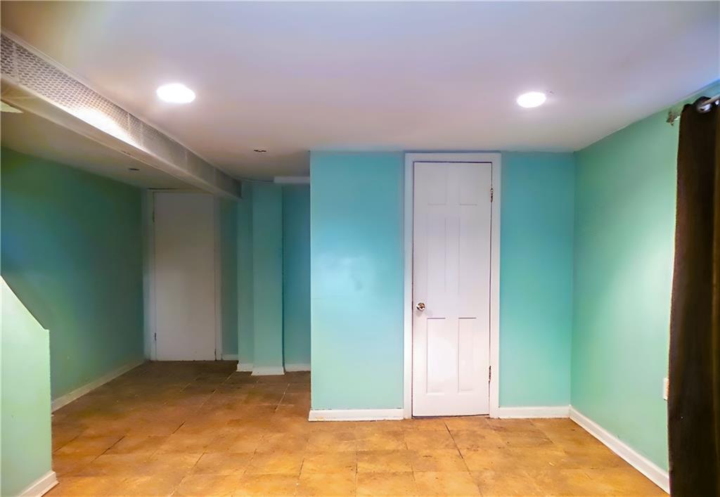 8704 Avenue M Canarsie Brooklyn NY 11236