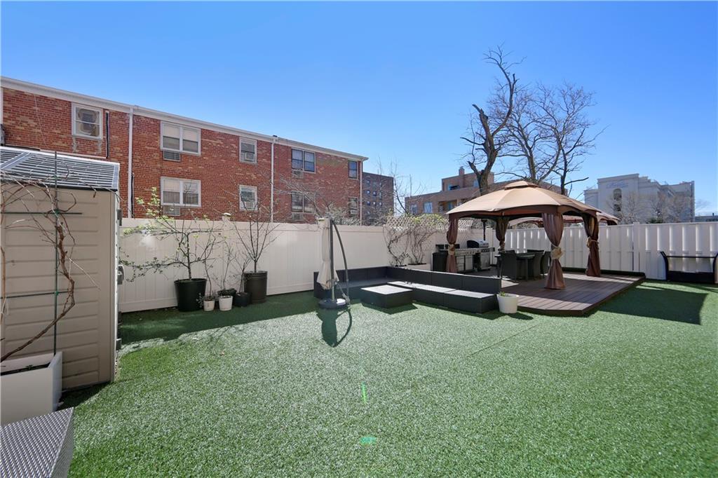 3165 Emmons Avenue Sheepshead Bay Brooklyn NY 11235
