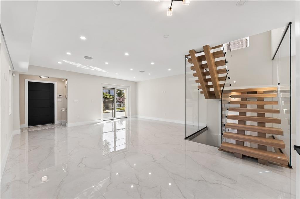 132 Girard Street Manhattan Beach Brooklyn NY 11235