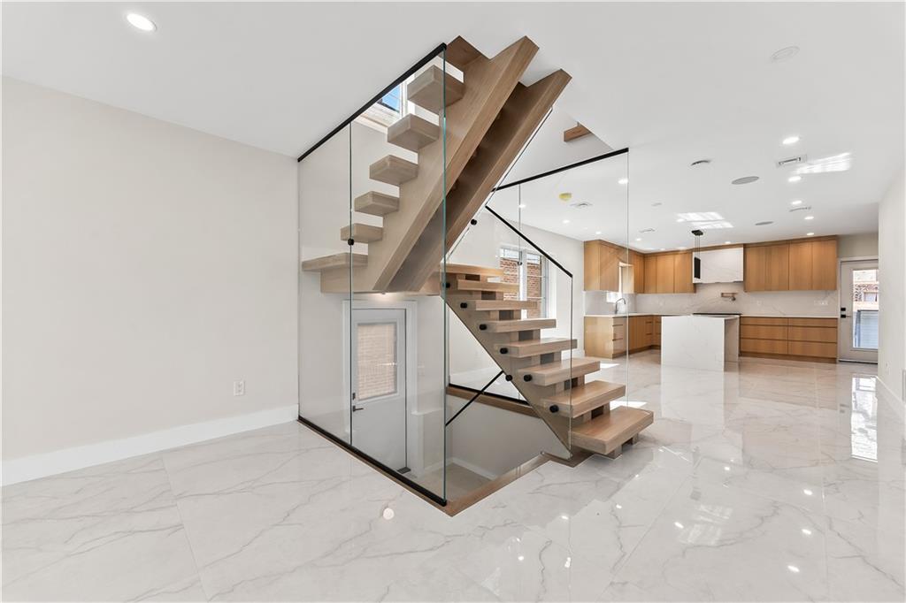 132 Girard Street Manhattan Beach Brooklyn NY 11235