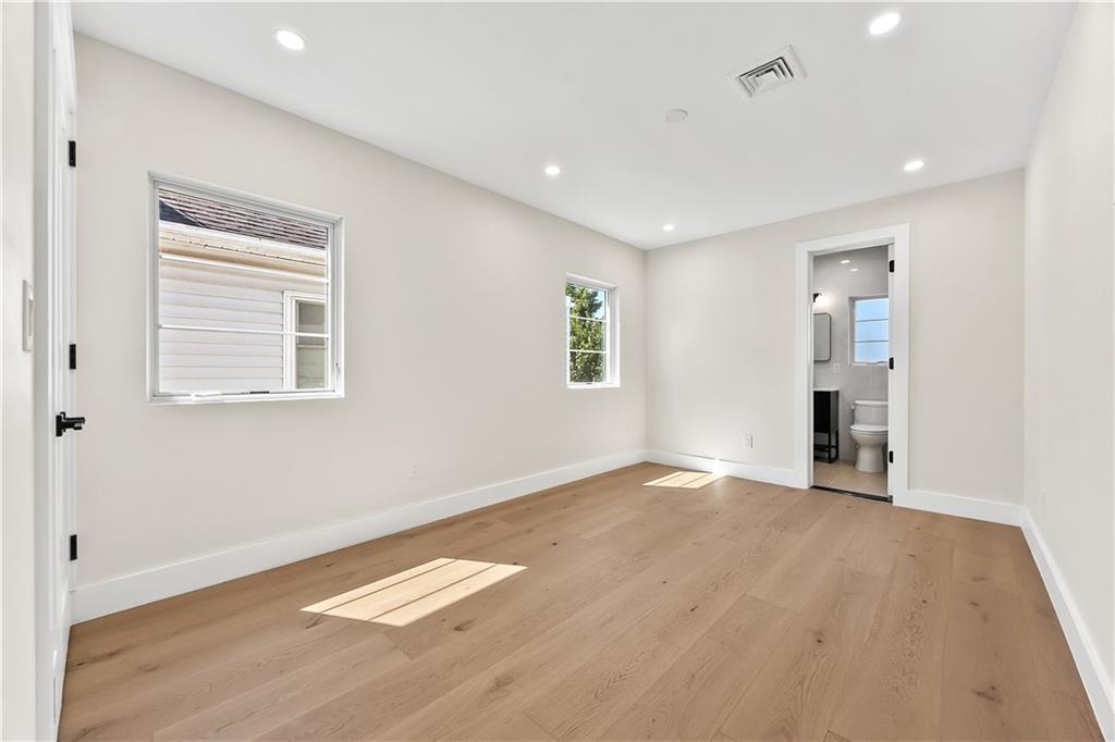 132 Girard Street Manhattan Beach Brooklyn NY 11235