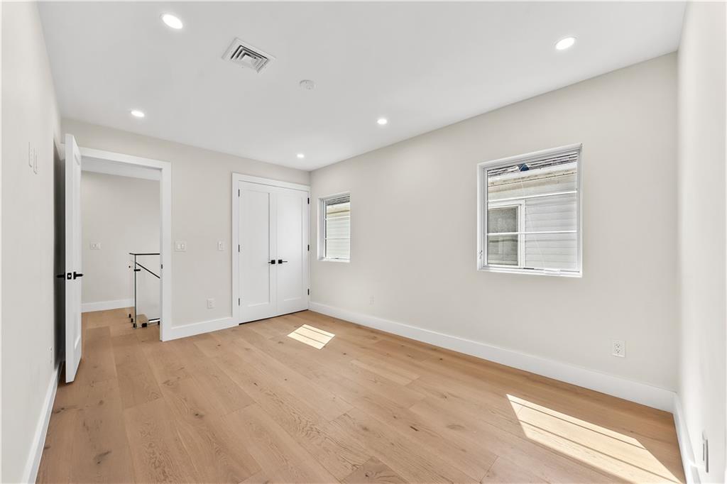 132 Girard Street Manhattan Beach Brooklyn NY 11235