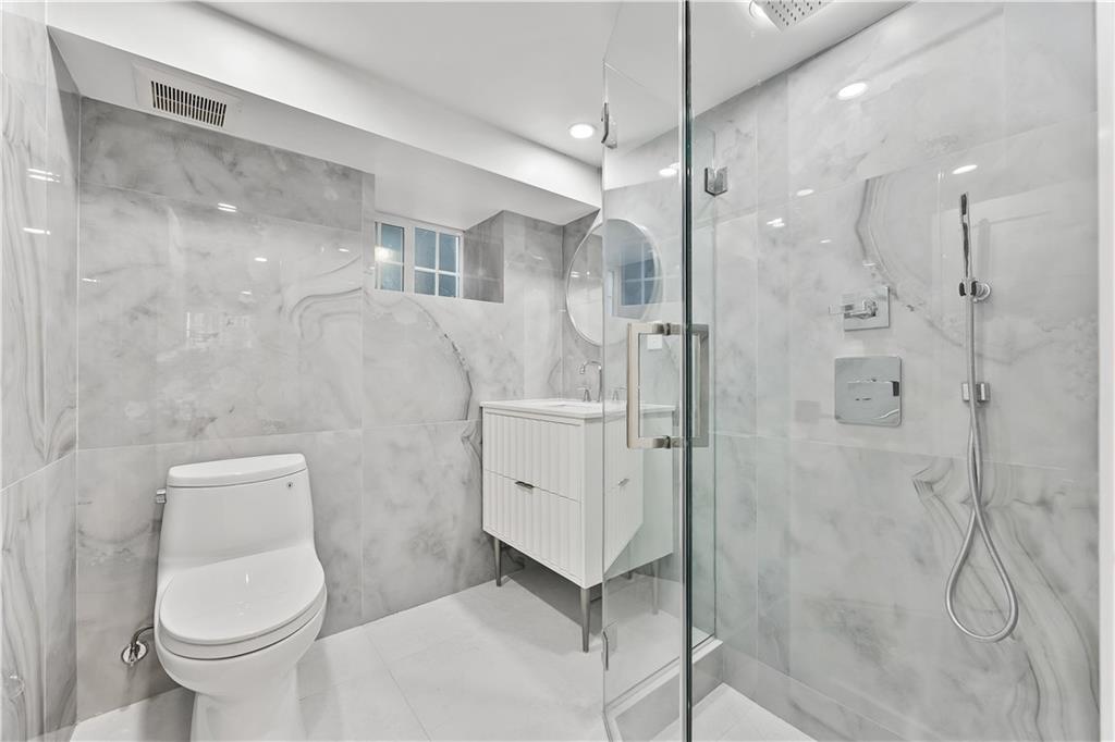 132 Girard Street Manhattan Beach Brooklyn NY 11235