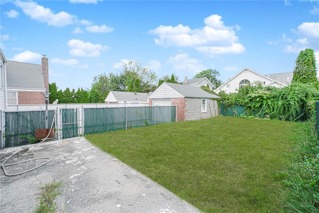 523 Woolley Avenue Castleton Corners Staten Island NY 10314