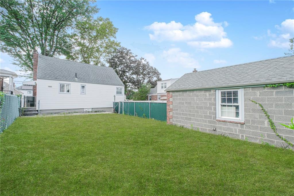 523 Woolley Avenue Castleton Corners Staten Island NY 10314