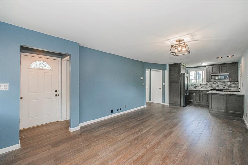 523 Woolley Avenue Castleton Corners Staten Island NY 10314