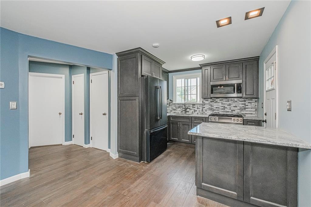 523 Woolley Avenue Castleton Corners Staten Island NY 10314