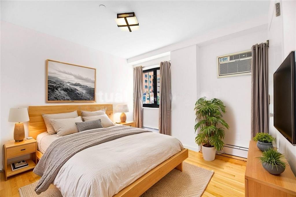 2570 East 17th Street Sheepshead Bay Brooklyn NY 11235