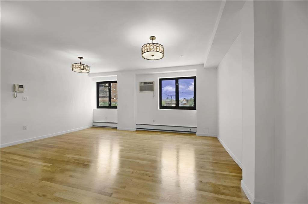2570 East 17th Street Sheepshead Bay Brooklyn NY 11235