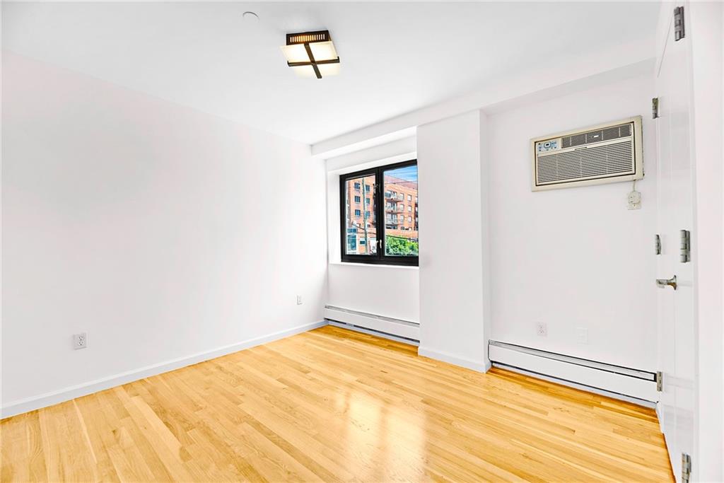 2570 East 17th Street Sheepshead Bay Brooklyn NY 11235