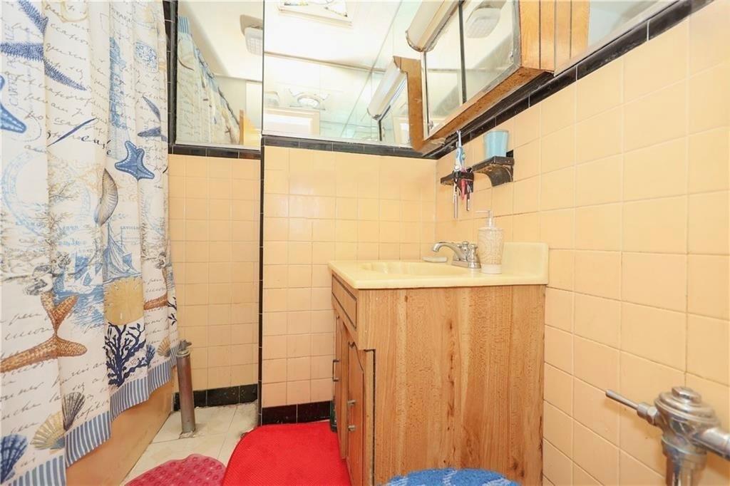 6623 Wallaston Court Bensonhurst Brooklyn NY 11204