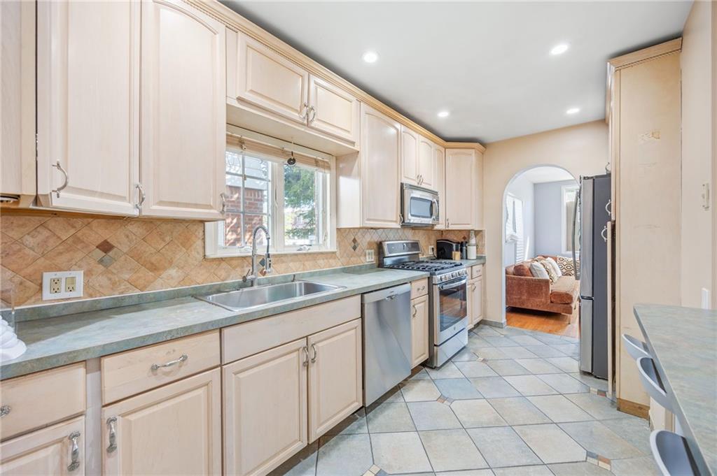1721 East 29th Street Madison Brooklyn NY 11229