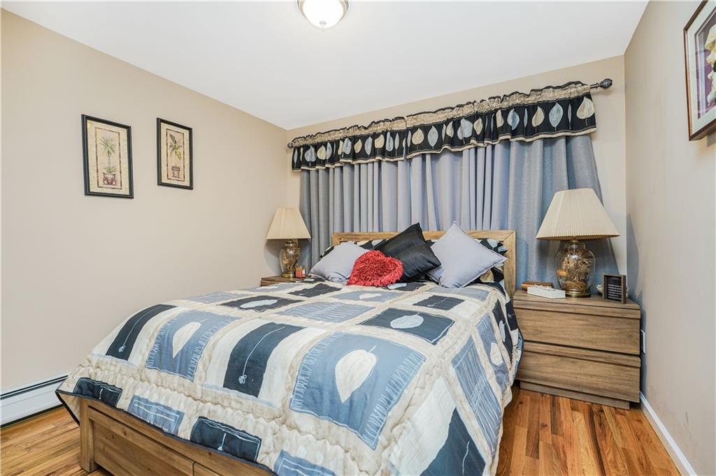 762 Seaview Avenue Midland Beach Staten Island NY 10305