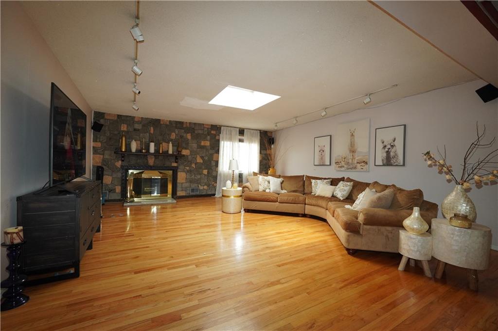 420 Stobe Avenue Midland Beach Staten Island NY 10306