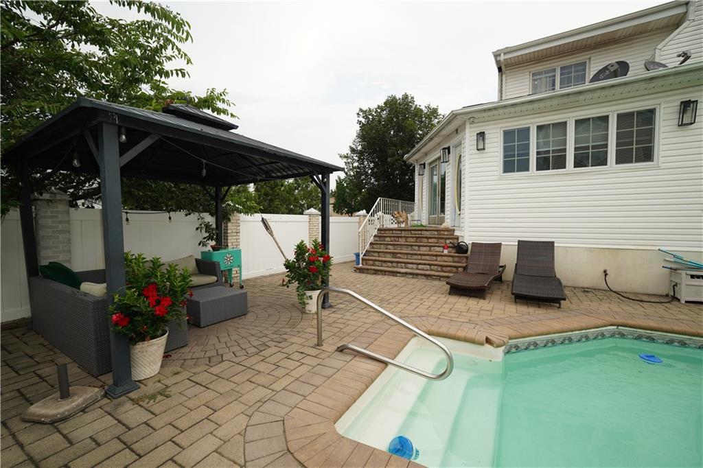420 Stobe Avenue Midland Beach Staten Island NY 10306