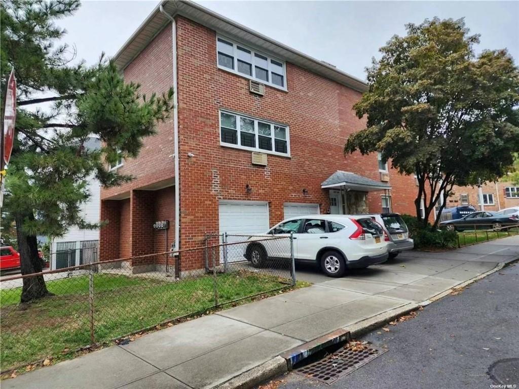 239-16 66th Avenue Little Neck Little Neck Queens NY 11362