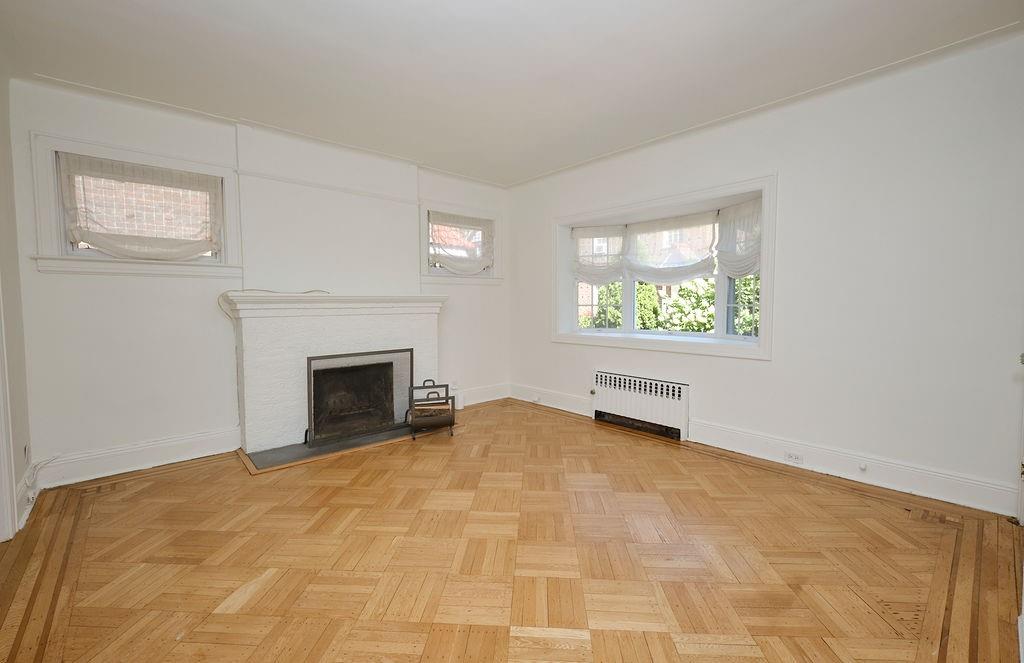 16 Colonial Gardens Bay Ridge Brooklyn NY 11209