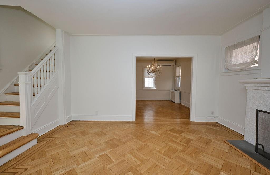 16 Colonial Gardens Bay Ridge Brooklyn NY 11209