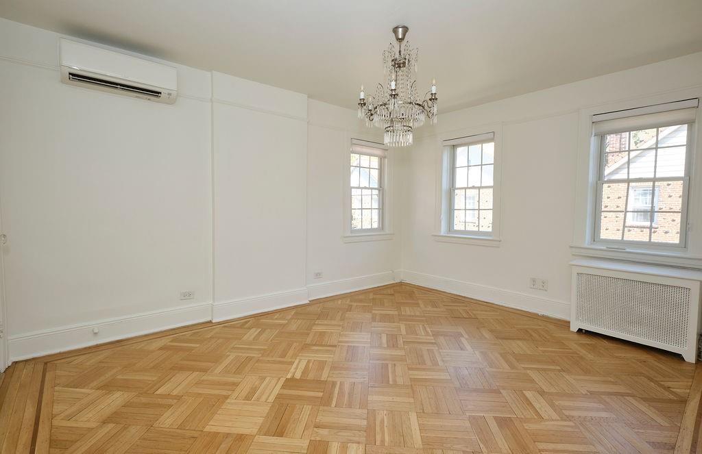 16 Colonial Gardens Bay Ridge Brooklyn NY 11209