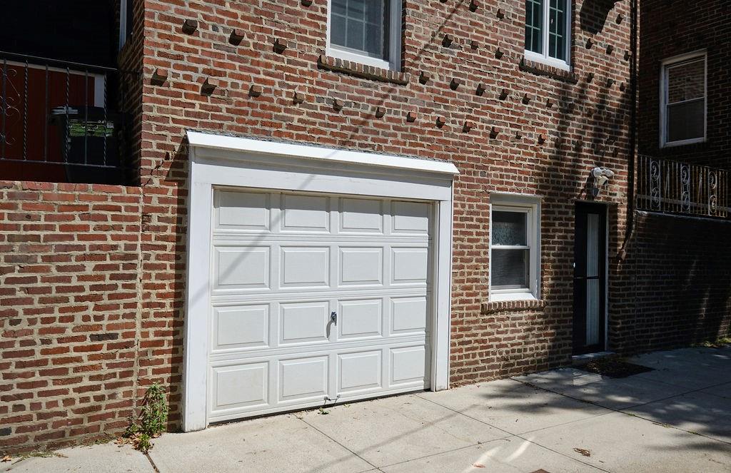 16 Colonial Gardens Bay Ridge Brooklyn NY 11209