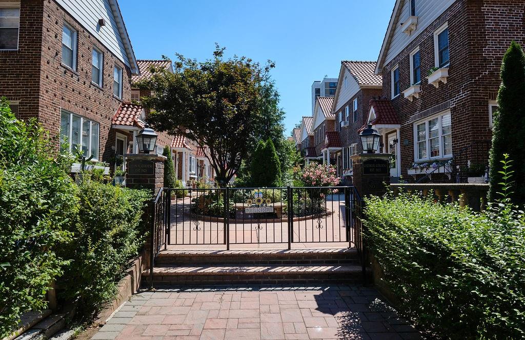 16 Colonial Gardens Bay Ridge Brooklyn NY 11209