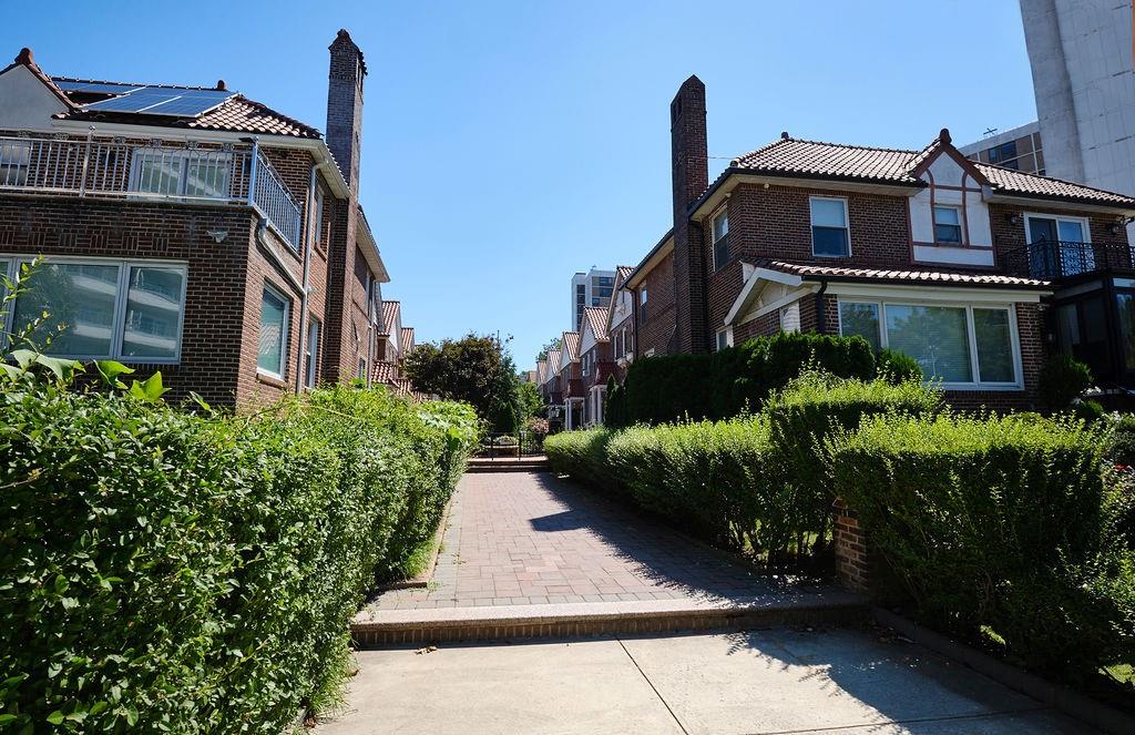 16 Colonial Gardens Bay Ridge Brooklyn NY 11209