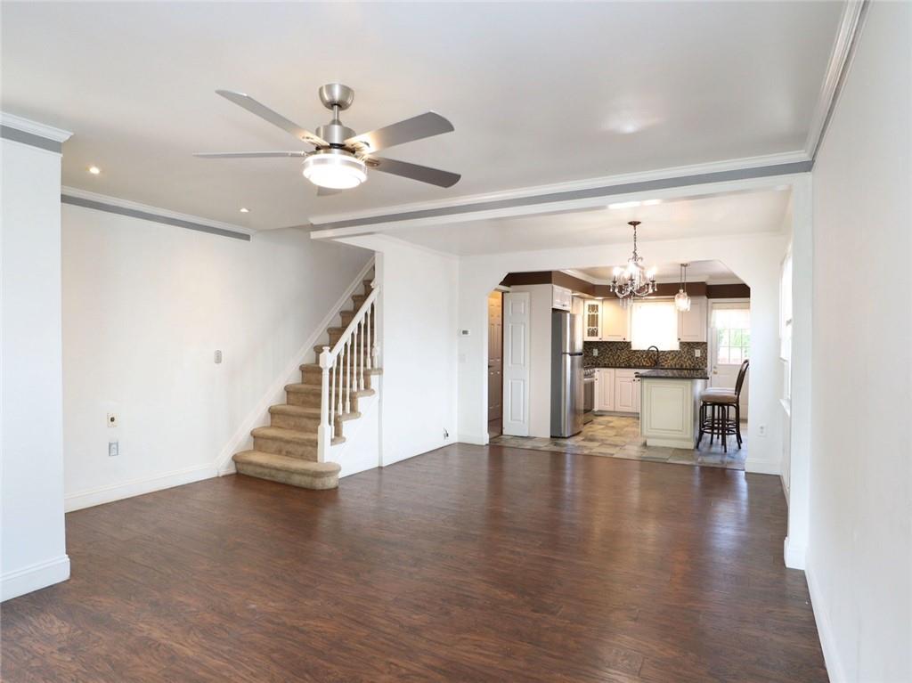 26 Roberts Drive Oakwood Staten Island NY 10306