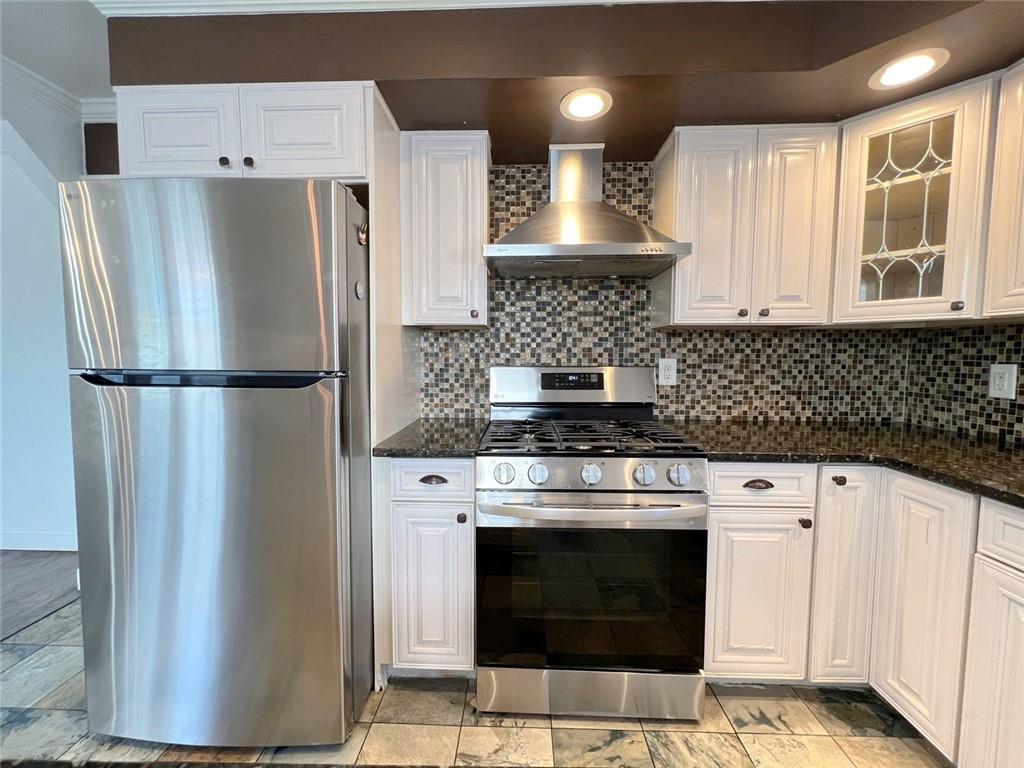 26 Roberts Drive Oakwood Staten Island NY 10306