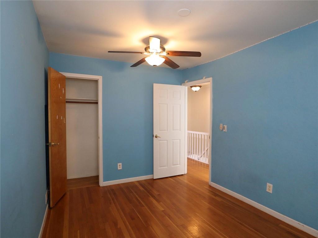26 Roberts Drive Oakwood Staten Island NY 10306