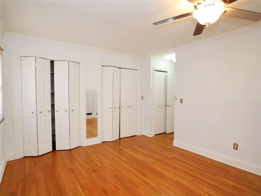 26 Roberts Drive Oakwood Staten Island NY 10306