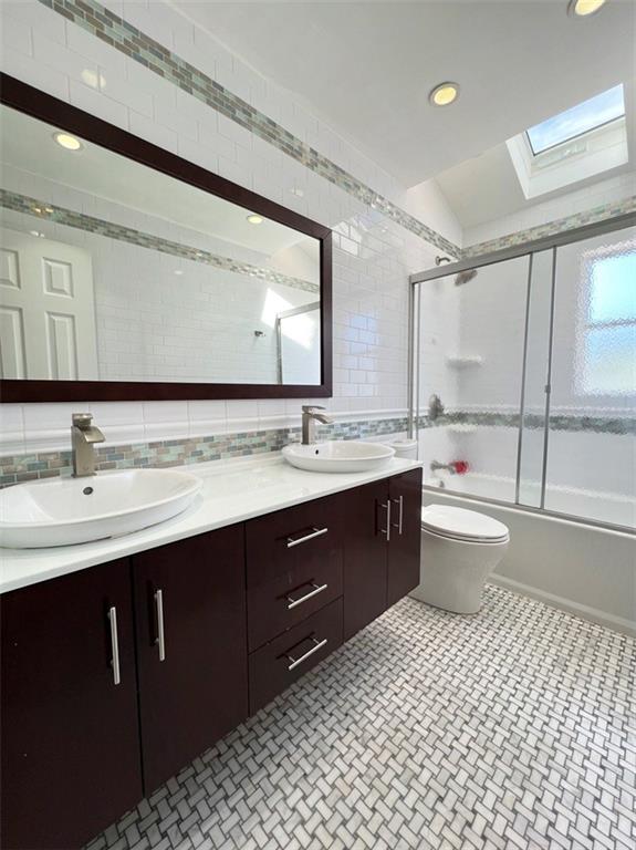 26 Roberts Drive Oakwood Staten Island NY 10306