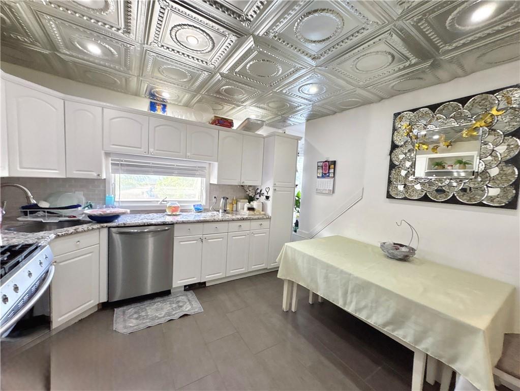 220 Norway Avenue Arrochar Staten Island NY 10305
