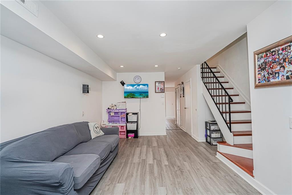 12 Doreen Drive Graniteville Staten Island NY 10303