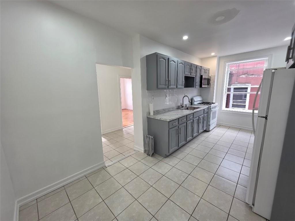 292 Grafton Street Brownsville Brooklyn NY 11212