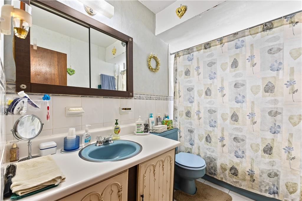 247 Hillcrest Street Eltingville Staten Island NY 10312