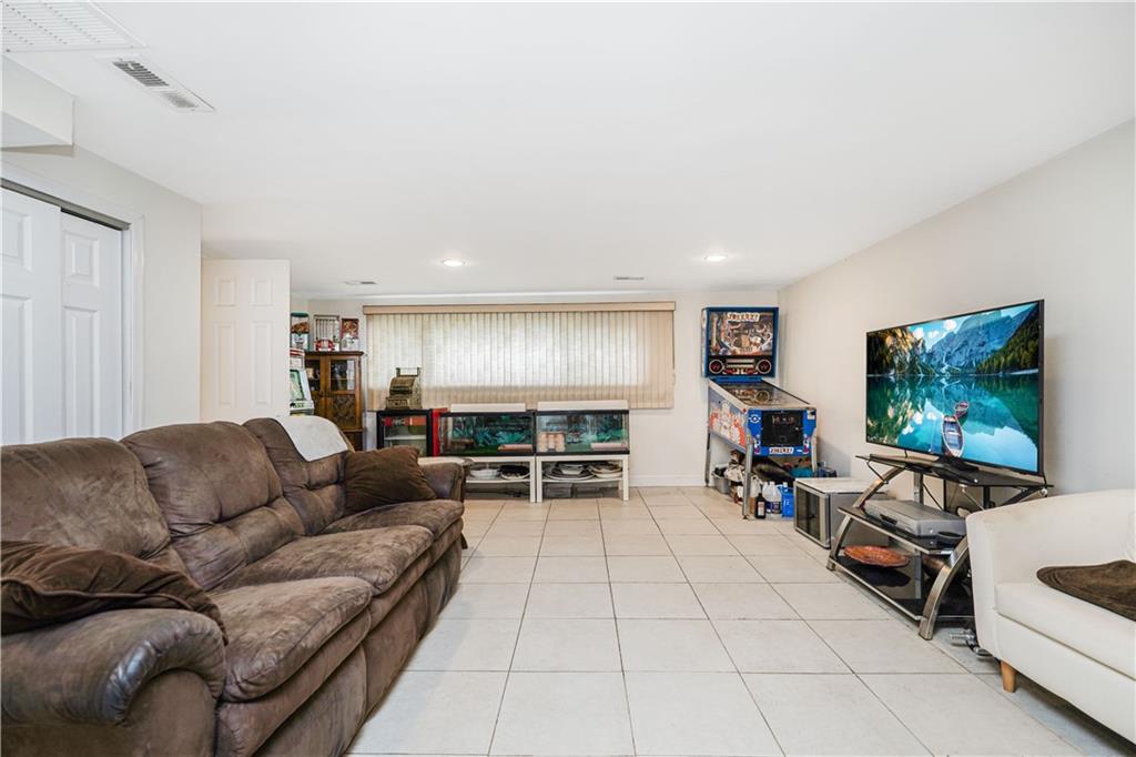 171 Merrill Avenue Bulls Head Staten Island NY 10314